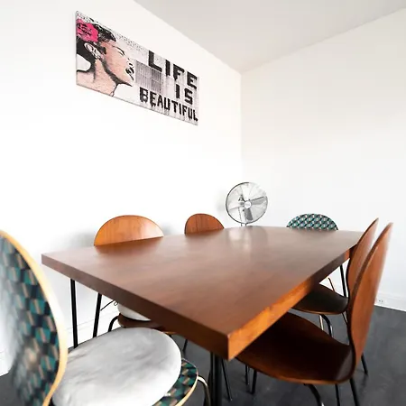Cia - Pereire, Spacious Flat With Balcony פריז