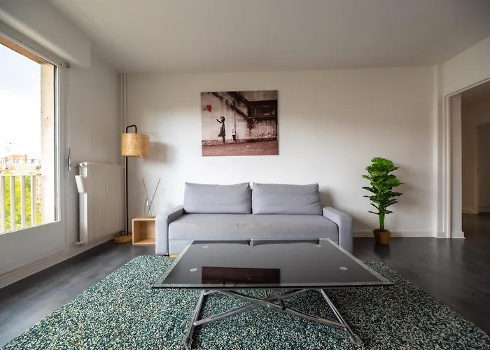 דירה Cia - Pereire, Spacious Flat With Balcony פריז