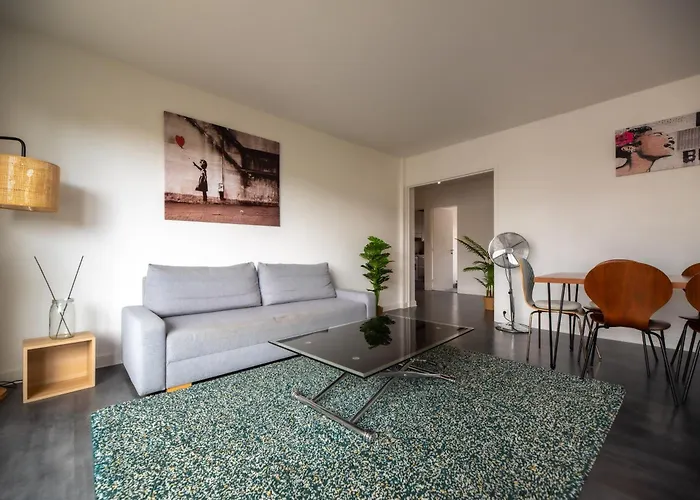 Cia - Pereire, Spacious Flat With Balcony *