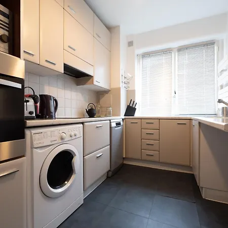 Cia - Pereire, Spacious Flat With Balcony *