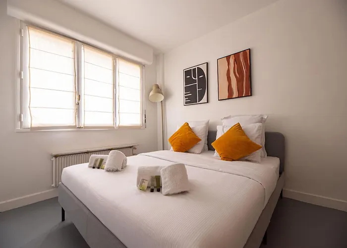 Cia - Pereire, Spacious Flat With Balcony *