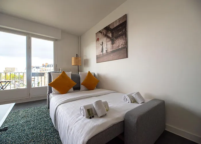 Appartement Cia - Pereire, Spacious Flat With Balcony *