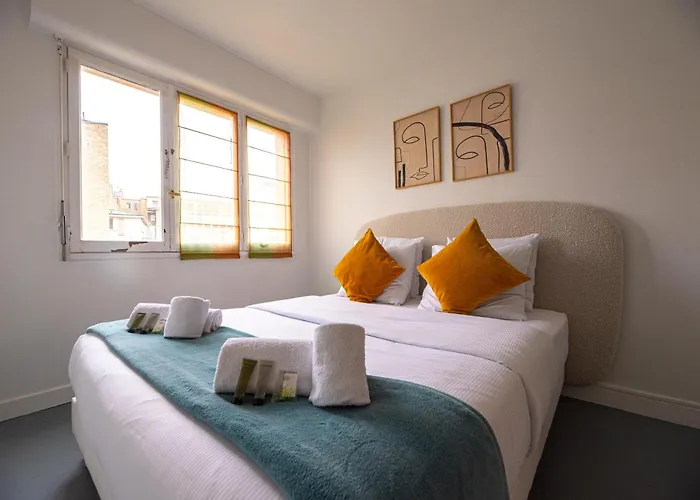 Cia - Pereire, Spacious Flat With Balcony * パリ