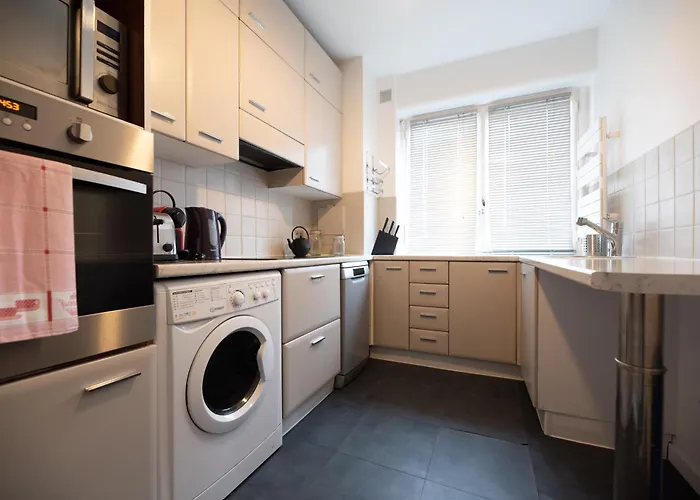 Cia - Pereire, Spacious Flat With Balcony *